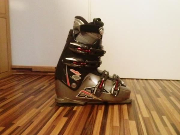 Krsn ed Nordica 990,- vel. 38 - 39