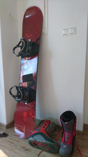 Prodm snowboard komplet Sims 159+vzn+boty 300 (46,5)